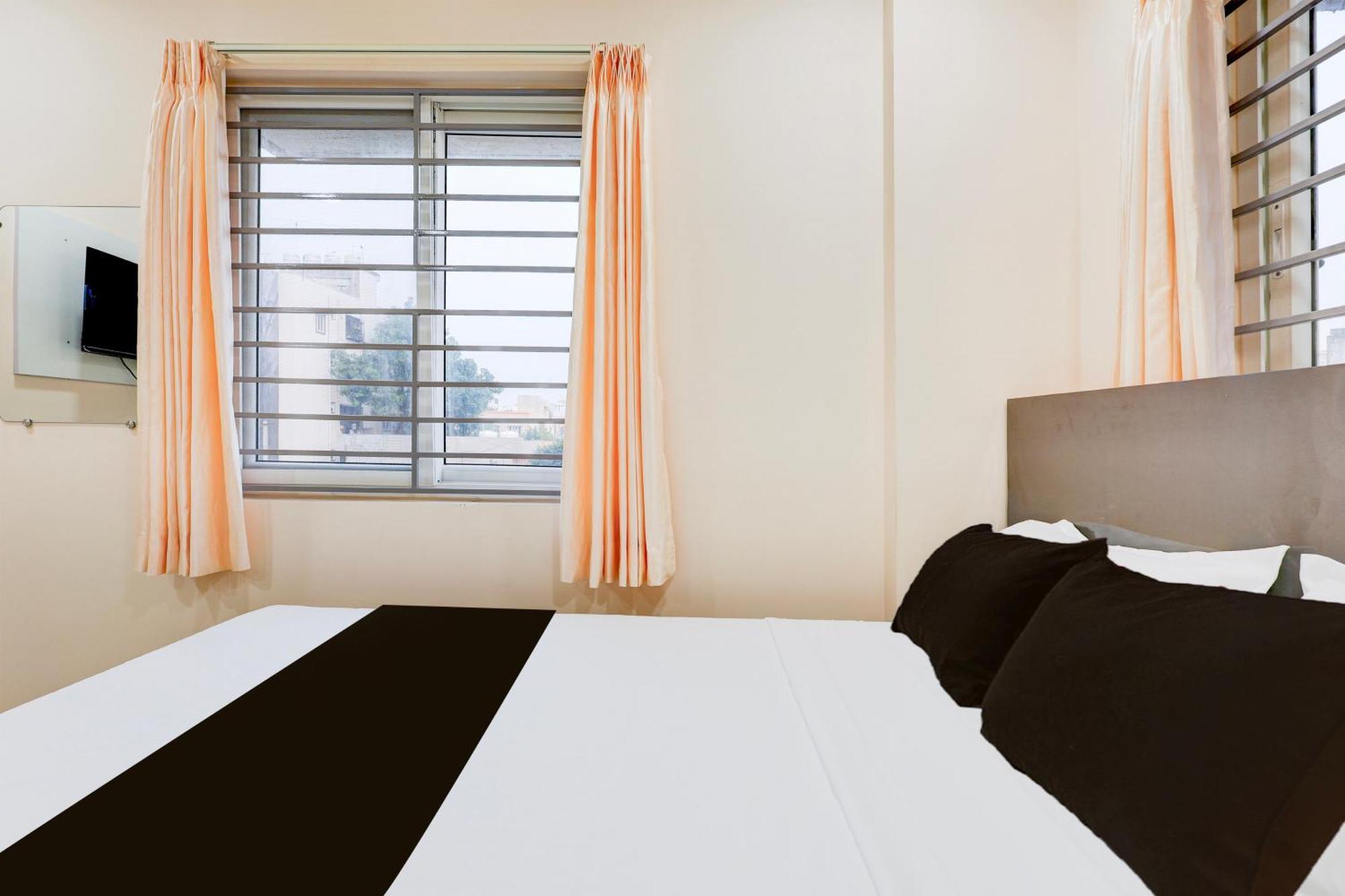 Super Townhouse Mvp Sector With Kailasagiri Hill View Pedda Waltair Dış mekan fotoğraf
